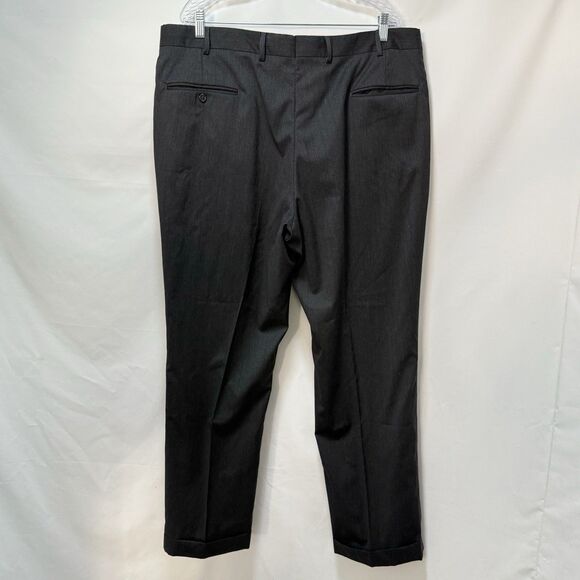 Jos A Bank Black 100% Wool Dress Pants Pleated Front Cuffed Hems Mens 41x29 Reg - Picture 3 of 16